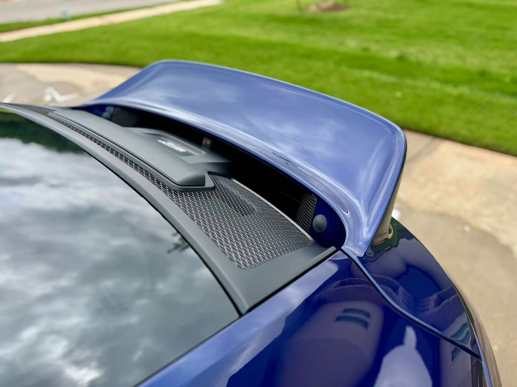 Porsche 992 with Sixth Carbon Sport Classic-style dry carbon fiber ducktail spoiler — gallery photo 10